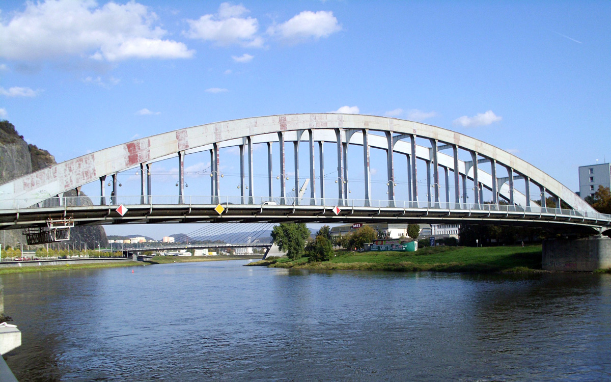 Die Dr.-Edvard-Beneš-Brücke in Ústí nad Labem, Tschechien